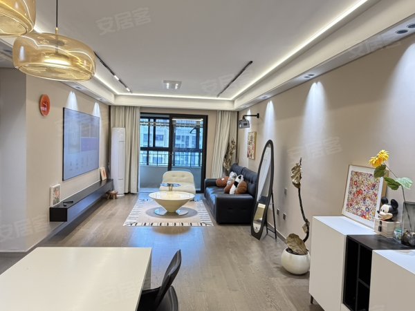 租客到期已搬走_全屋定制_四室双卫_拎包即住_实拍图