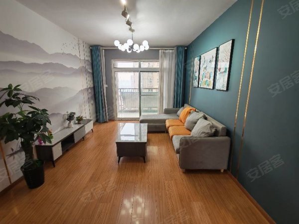 实拍图片包物业可月付_闽商瑶海天地_客厅带阳台拎包入住密码锁