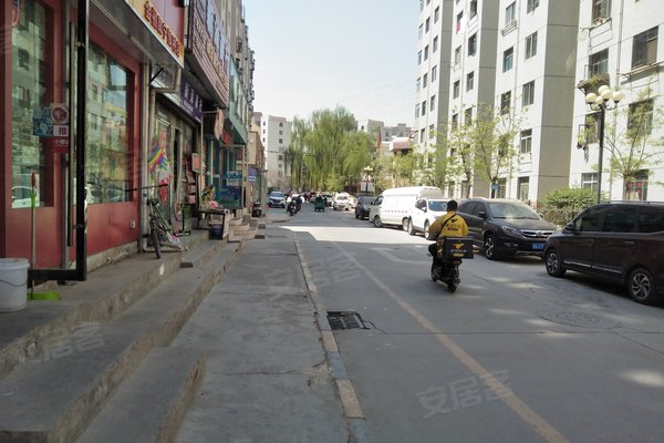 兰州金港城人口_兰州金港城执法中队(2)