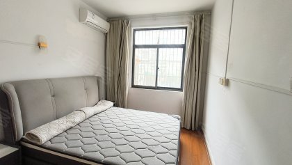 今日新出百合园一楼楼院子精装二房一厅家具家电齐全干净清爽