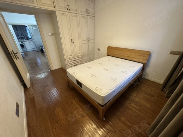 整租_省立医院单位宿舍_有供暖_有电梯_业主自住装修保养很好