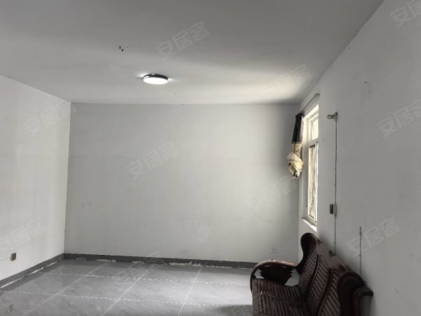 兴华苑地铁口禹洲中央城对面兴海苑_D区大两房家电齐全拎包入住