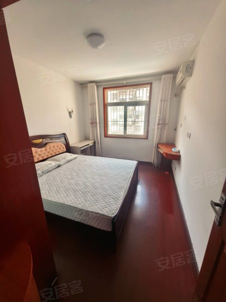 绿苑小区_家具家电齐全__随时看房_户型好_地段好_拎包入住