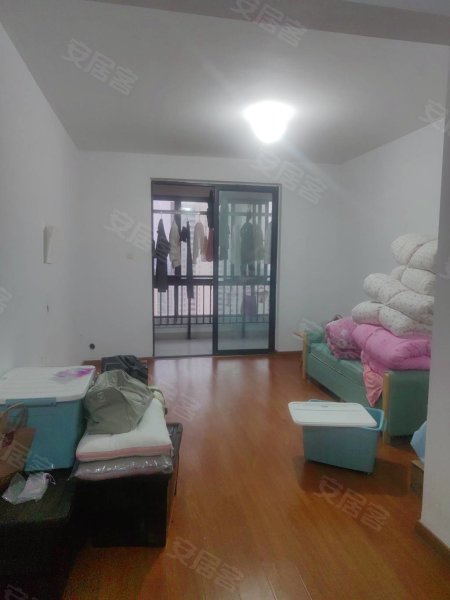 近湖苑大两室，家电齐全，随时看房入住，适合住家，陪读合租等等