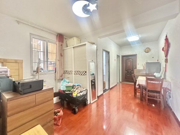 实拍十里庙地铁口_房东自住首次出租_一室一厅民用水电