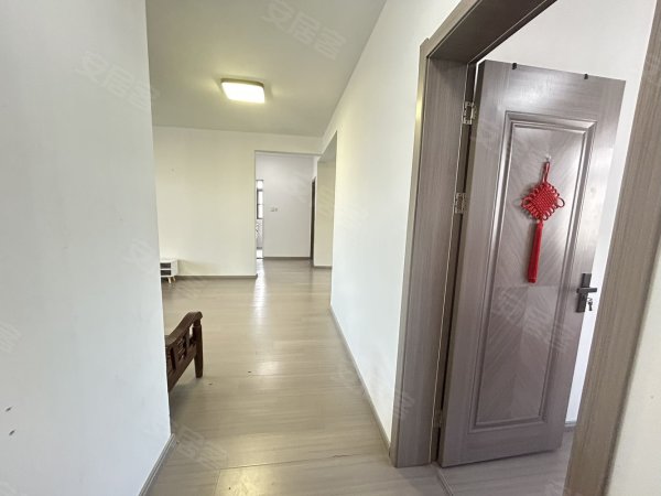 南庭芳实价正规三室两厅一卫4号线竹西5号线凌大塘近绿地大融城