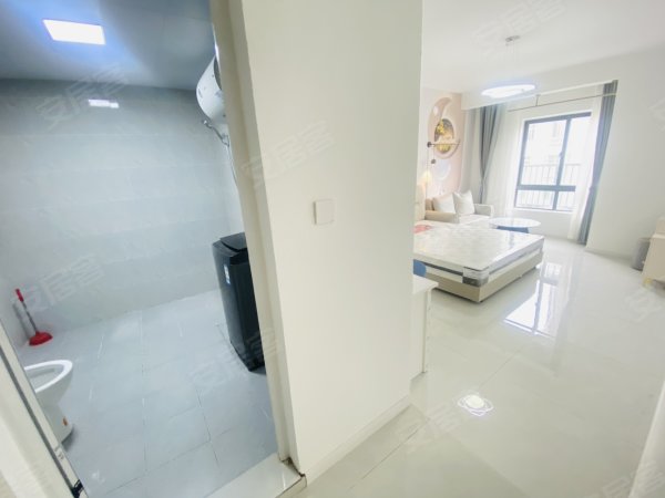 精装原户型独卫_全屋定制_家具齐全_近柳树塘地铁口_押一付一
