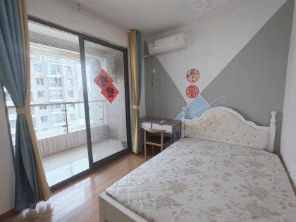 滨湖树荫苑自家房全女生房间可短租押一付一近会展中心方圆荟要素