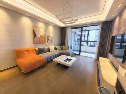 真图实拍_保利和锦东园_三房两卫_全屋定制带地暖_拎包入住