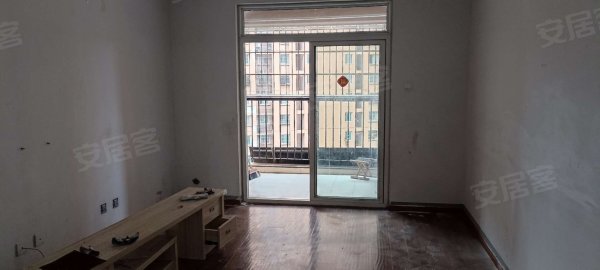 新上实拍东西可配聚福家园_阳光充足_电梯房_3室2厅2卫