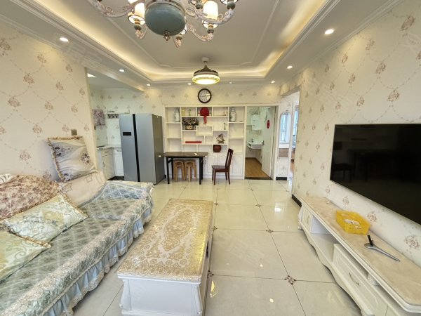 自住装修三房_打的衣柜_滨湖顺园(北区)__电梯房_家电齐全