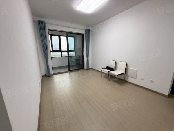 新店西苑B区_阳光充足_急租房源_拎包入住