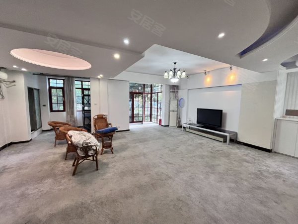 香江生态丽景a区豪装全屋毛毯复式带超级大院子三卫家电齐全