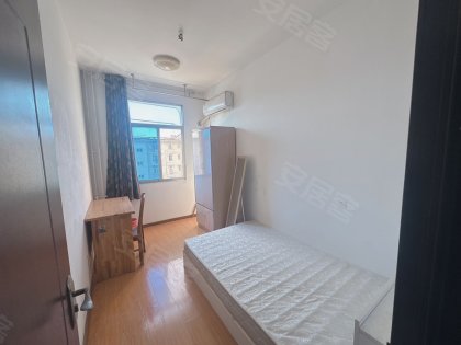 包河区三户室15平米正南5层