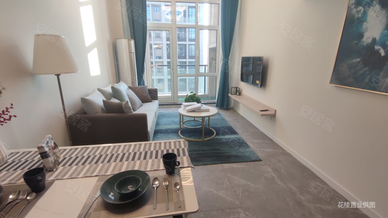 崂山区石老人公寓loft ~1号地铁科技大学旁~鲁商蓝岸丽舍,鲁商蓝岸