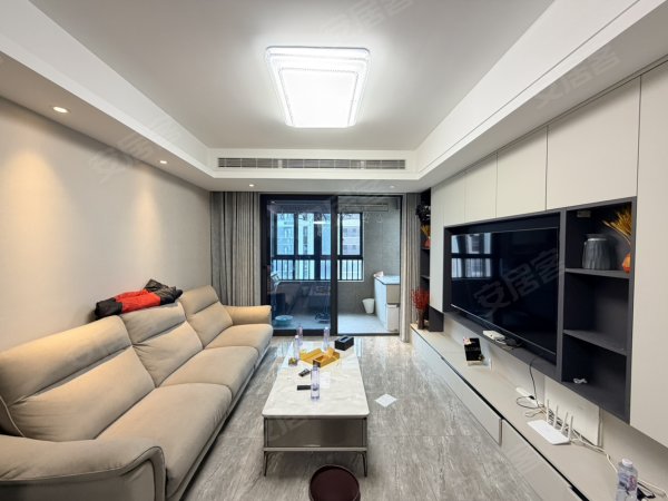 实拍天鹅湖万达_新粮仓附近_自住精装现代简约风三室_拎包入住