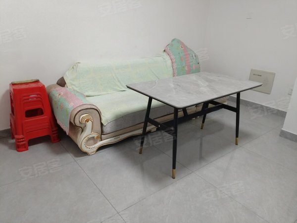 东华府高档小区离十中近精装两房适合陪读拎包入住