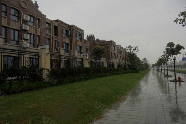 绿地金山名邸(别墅)