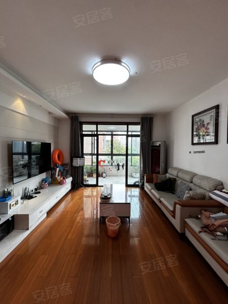 实拍岸上玫瑰南区_小洋房带电梯_拎包入住随时看房