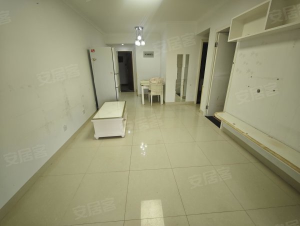 中国铁建国际城品园_2室2厅1卫_代收快递_拎包入住