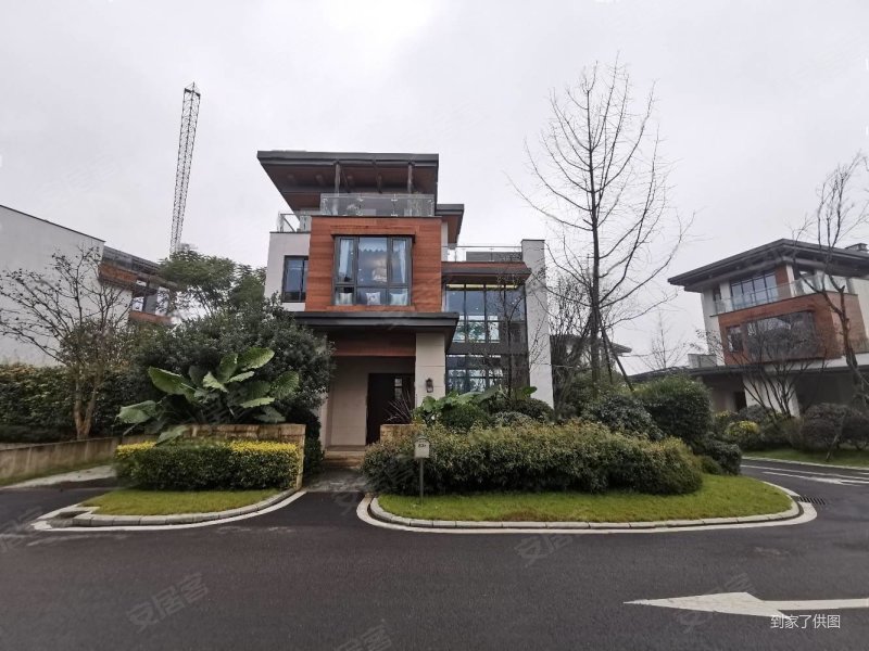 黑龙潭长岛国际 独栋别墅 产权245花园500平米,黑龙滩