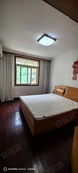 新上金盛家园三室精装拎包入住临地铁万达商圈