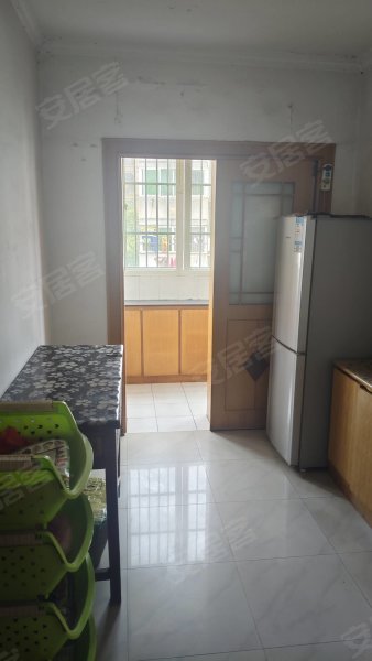 罍街_32中旁_合巢路教师新村_三室一厅_精装_家电家具齐全
