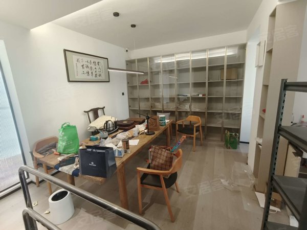 维也纳花园别墅精装四房两卫可办公新粮仓港汇广场金大地
