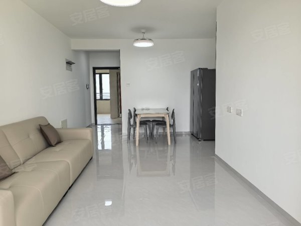 裕彭佳苑_首次出租精装自住南北通透户型空间大，非常适合居家住