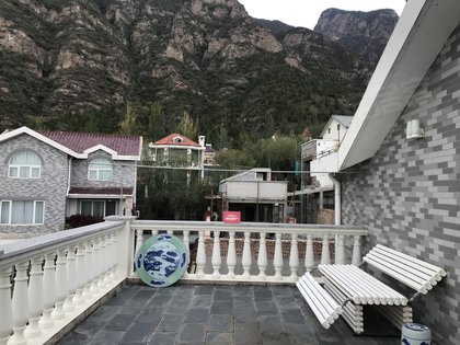 龙聚山庄别墅