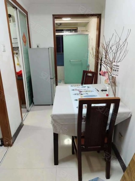 真实实拍！徽杰苑新出的一室一厅出租，民用住宅民用水电气