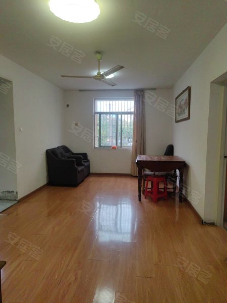 福禄北园二楼三室，习友小学和中学后门，适合住家，陪读，宿舍等