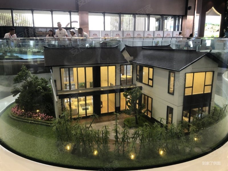 江口水镇(别墅)3室2厅3卫155.2㎡南130万