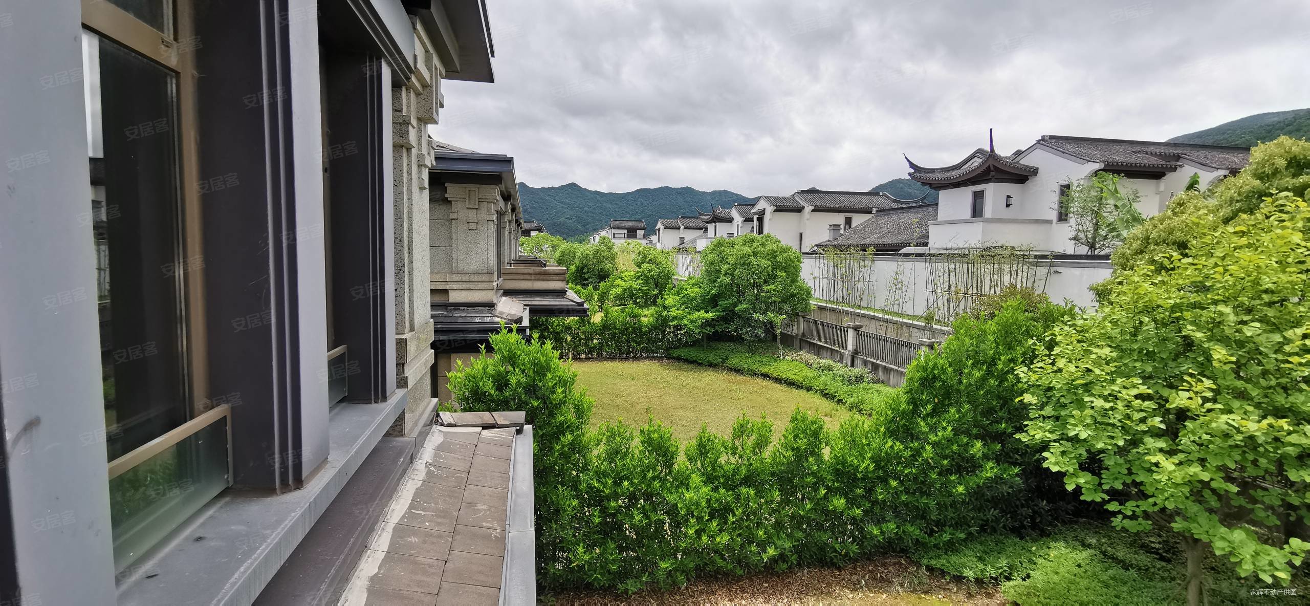九唐华府独栋 坐拥山水,独享庭院 看烟雨迷蒙 品味,百味人生
