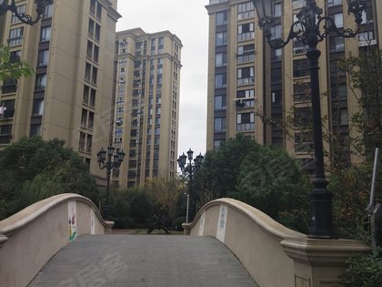 上海房产网>上海小区>奉贤小区>南桥小区>金辉天鹅湾>