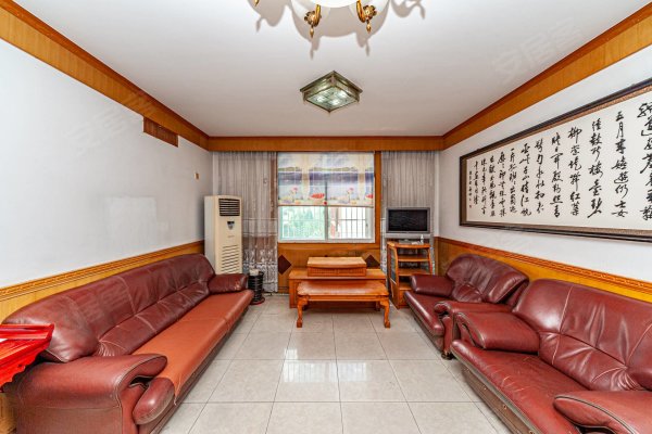 望园小区_3室2厅1卫__精装修109平米