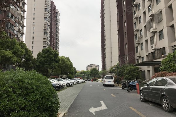 宝虹水岸人口