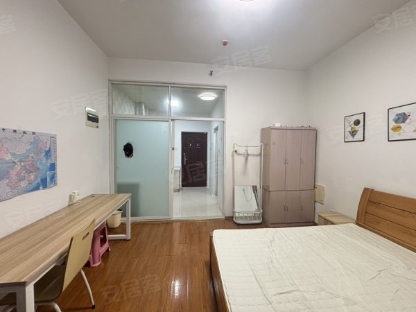 近政务地铁绿地___民用水电__有移门__全天采光__有钥匙
