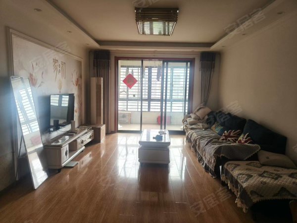 实拍图四室两卫_靠近西门随时看随时搬家温馨