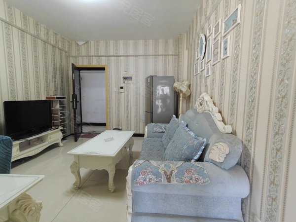 龙源丽景一室一厅精装地铁近商圈成熟拎包入住随时看房