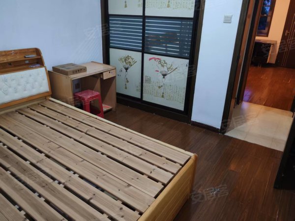 双岗虹桥小学对面商储小区，21，家电全，1000中装二楼