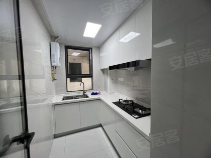 合肥四中陪读好房_湖畔西区精装两室_地铁五号线_临近金融港