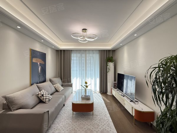真图实拍_保利地铁口_精装修三房带暖气_可押一付一_拎包即住