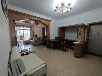锦桂花园一楼带院子采光无遮挡_家具家电齐全_居住舒适