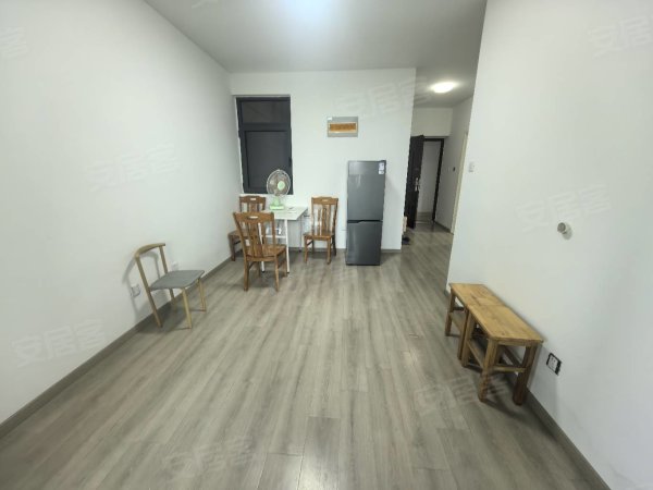 东城新海苑_精装修拎包入住长期出租