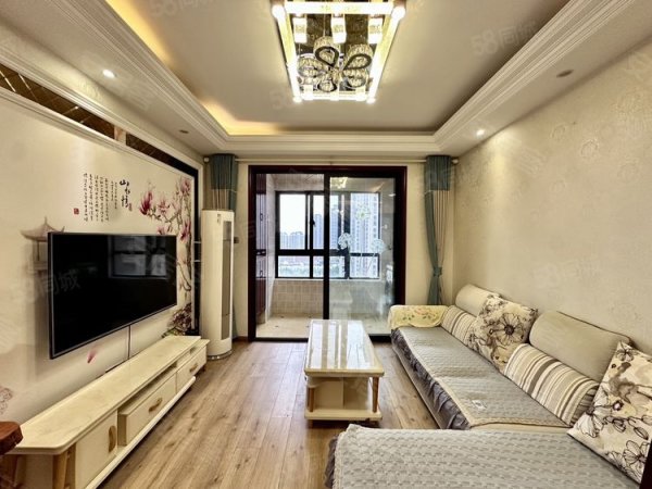 整租4号线近绿地天鹅湖_高铁南站_精装自住家具齐全干净整洁