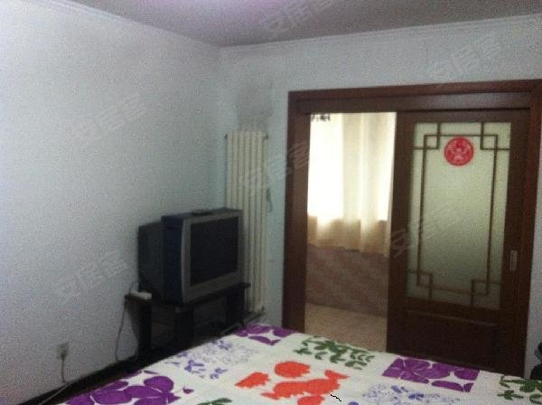 【多图】4号线洋桥角门地铁旁 12号院西南向大