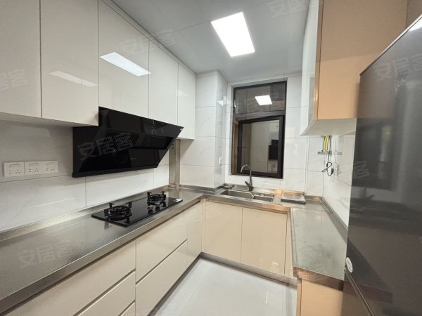 盈福新居_客厅带空调_全屋定制二室一厅_家具家电全齐拎包入住