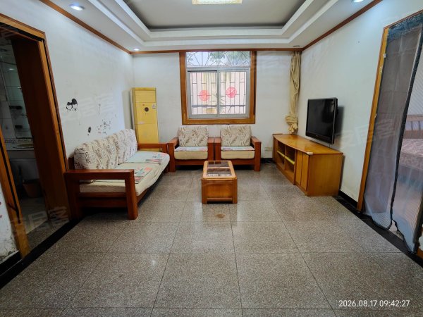一楼带院子_绿地瀛海_阳光中学对面_医药站大院_两室拎包入住