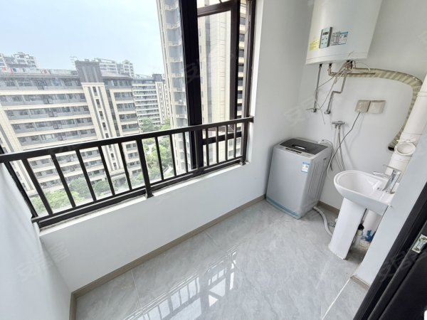 主卧阳台优惠3月_科大讯飞_运河新城_老乡鸡厨房_小庙工业园